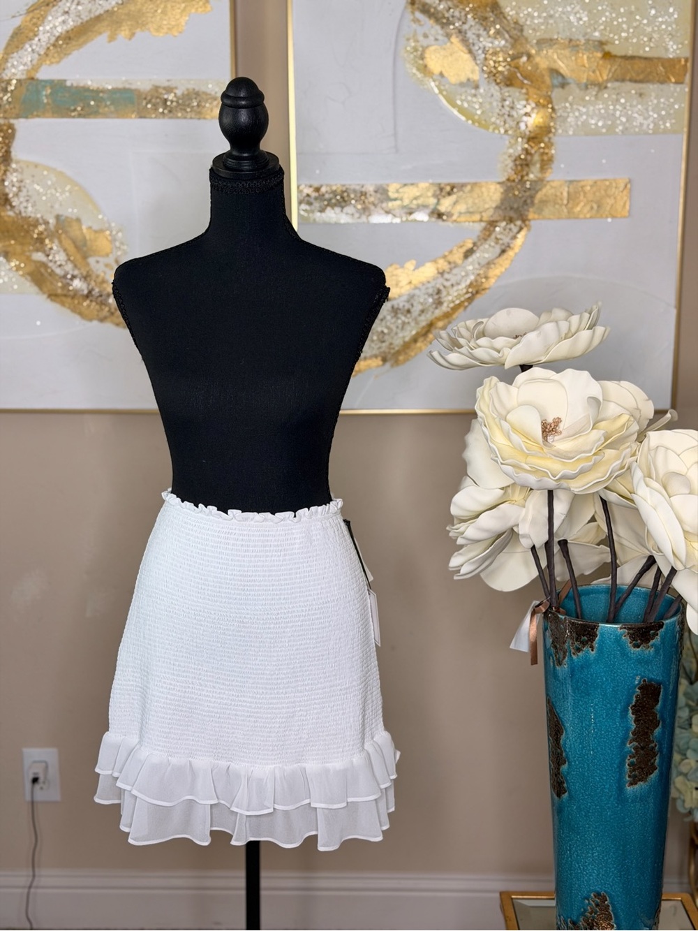1. State White Ruffle Hem Mini Skirt